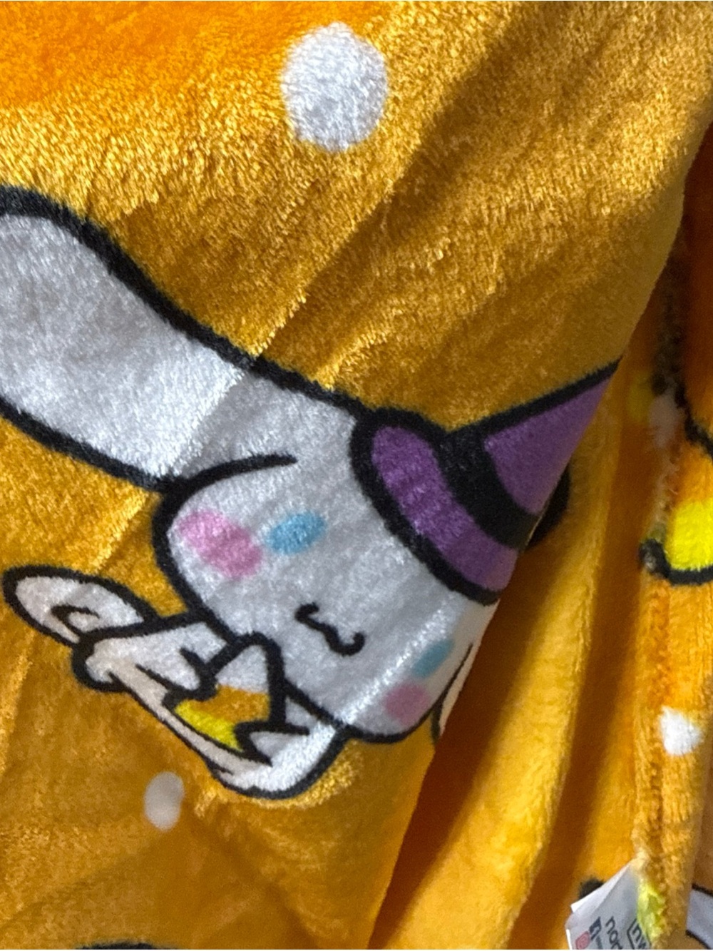 New Hello Kitty & Friends Candy Corn Crew Orange Halloween Blanket On Hanger - Picture 5 of 8